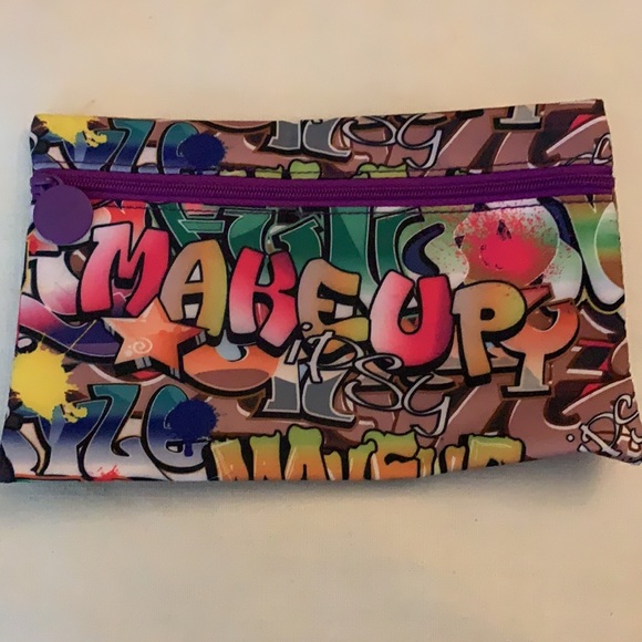 SOLD- ✨2/$8 3/$10 5/$15 Assorted Ipsy bags - Picture 6 of 16